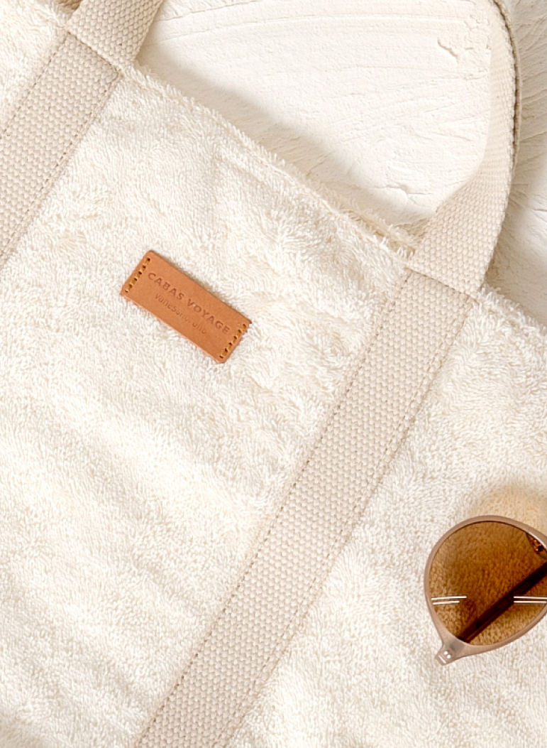 ヴァネッサブリューノ【vanessabruno】 ラフィア素材＆スパンコール の