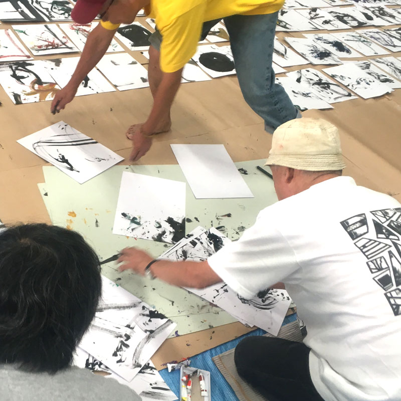 堀尾貞治氏の色紙書作品 「寿」 堀尾貞治の作品ページ詳細｜オフィシャル