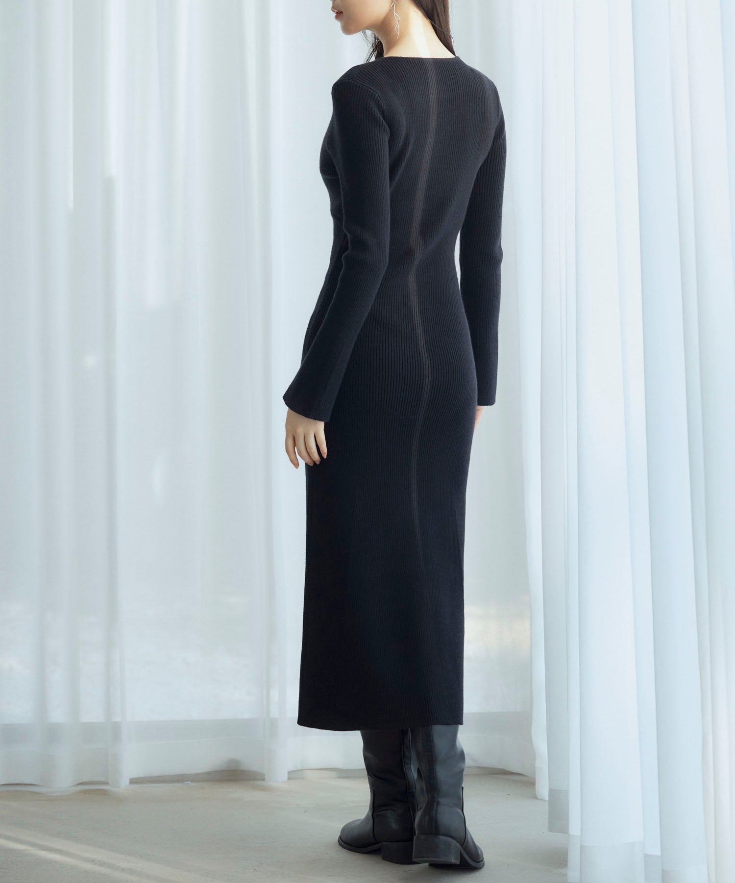 涙開き風ミモレ丈ニットワンピースsdpxyf3300 ブラック – [公式]SAISON