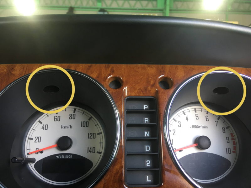 L700ミラジーノのウッド調メーターパネルの取外し方を詳しく解説
