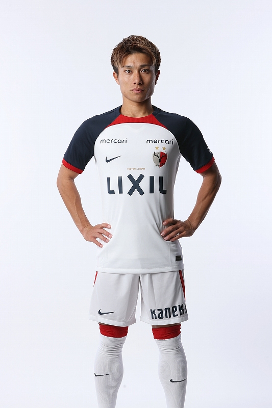 鹿島】2024シーズンの新ユニフォーム発表、動きのある独特なチェック柄