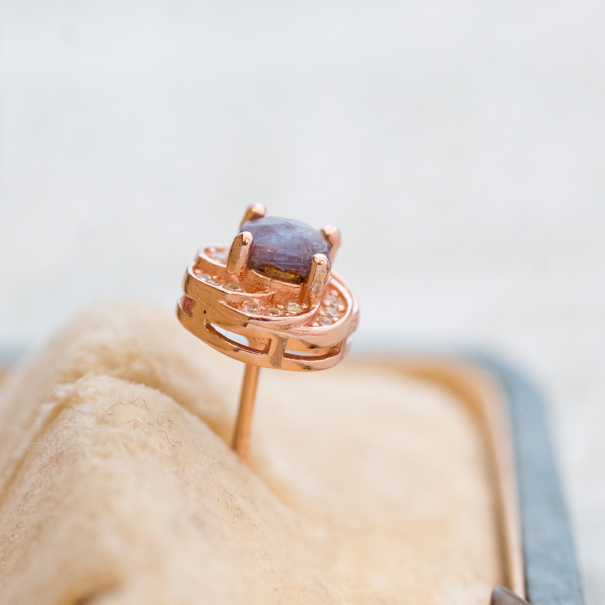 アンティークサフィレットピアス