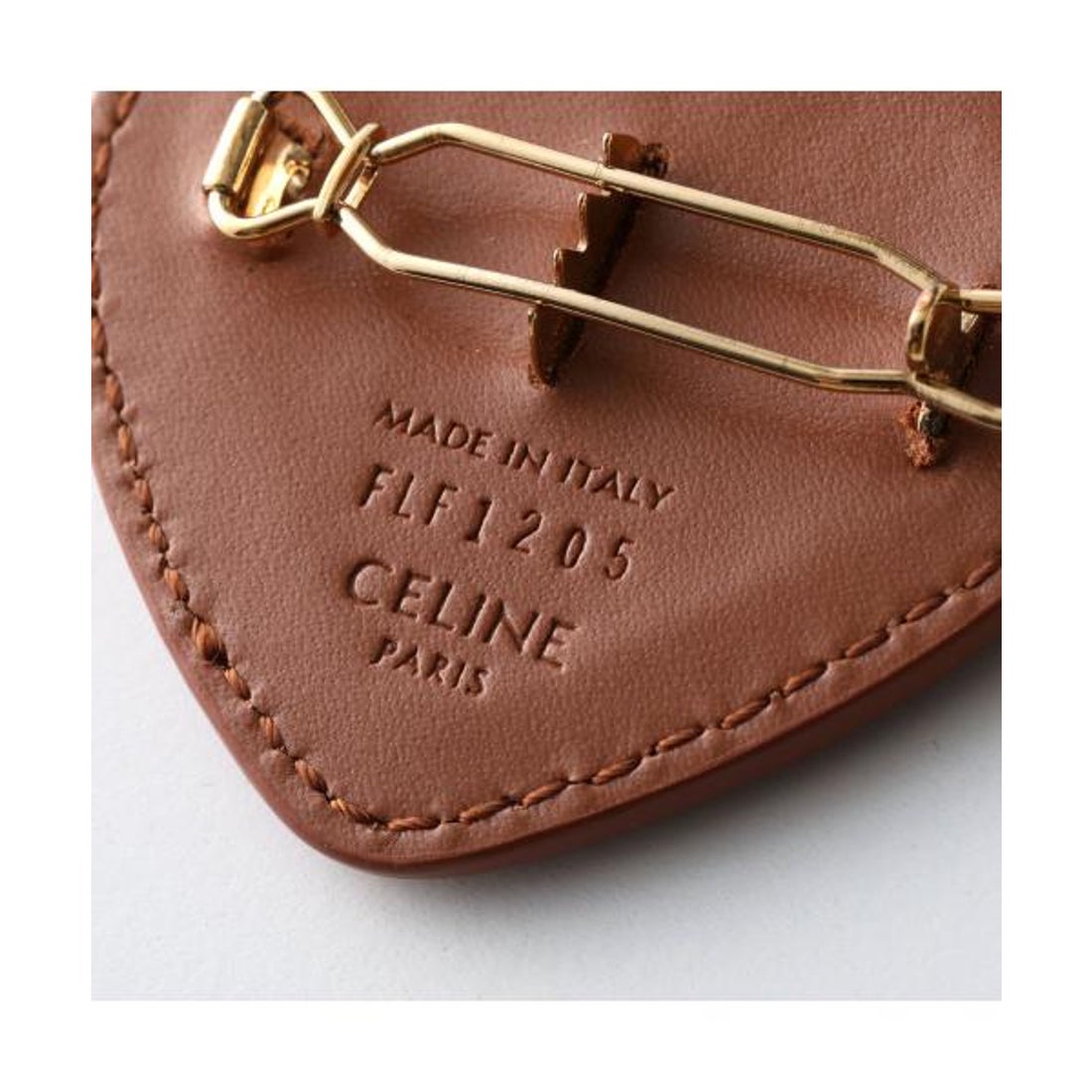 セリーヌ CELINE CELINE ヘアクリップ 461OI3BCF トリオンフ （04TG