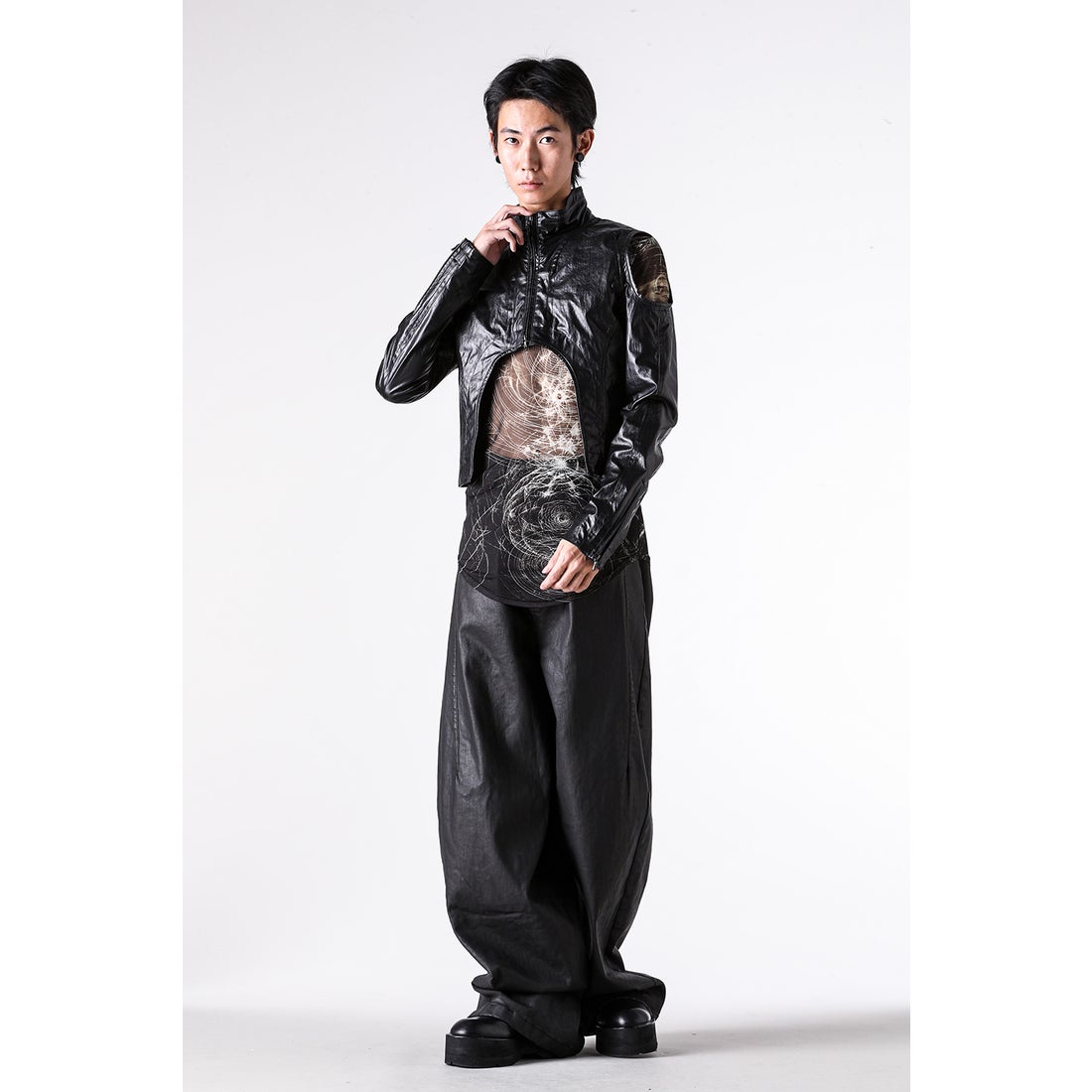 ユリウス JULIUS LAMINATED CLOTH BLOUSON （BLACK） -FASCINATE