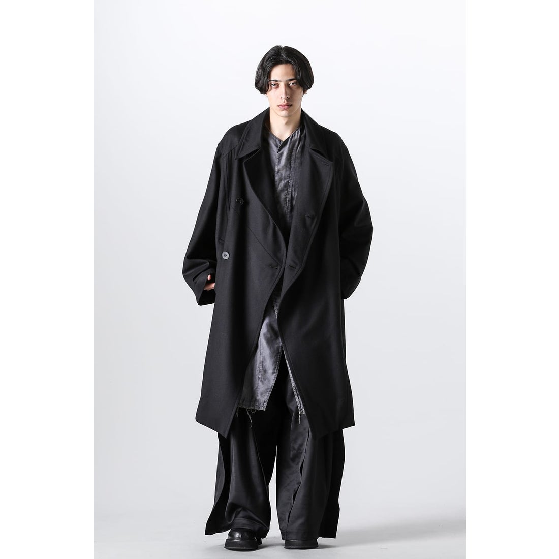 ユリウス JULIUS Wool Cashmere Saxony Over Size Long Coat （Black