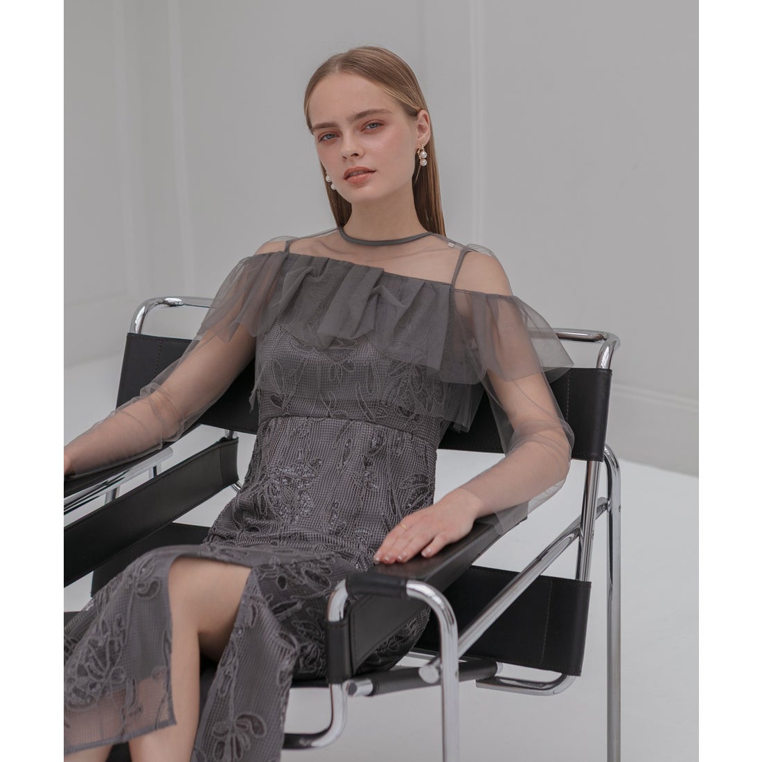 レジャ Leja 2WAYアシンメトリーフリルチュールフラワーIライン