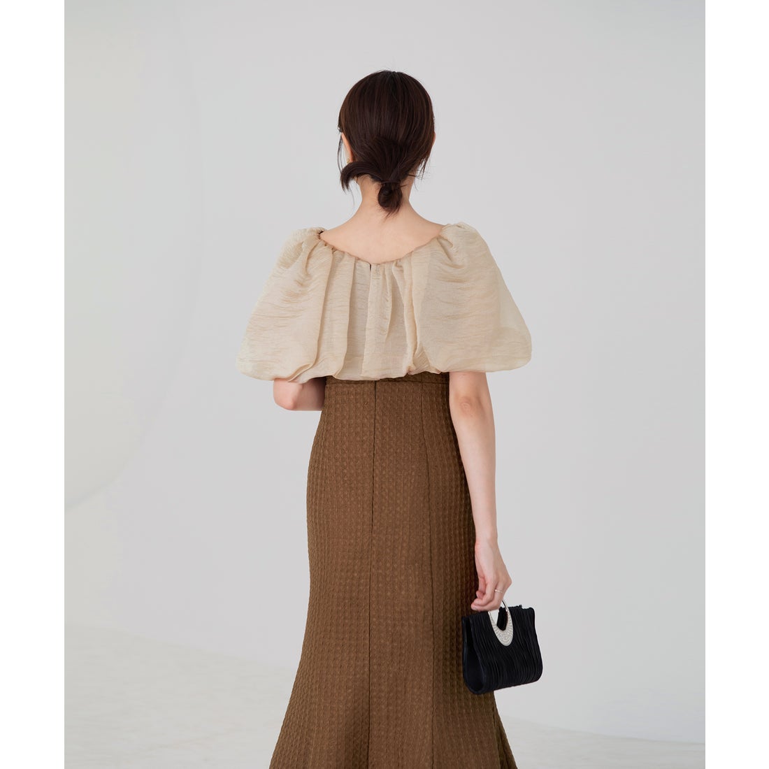 レジャ Leja 2WAYオフショルダーパフスリーブバリエマーメイド