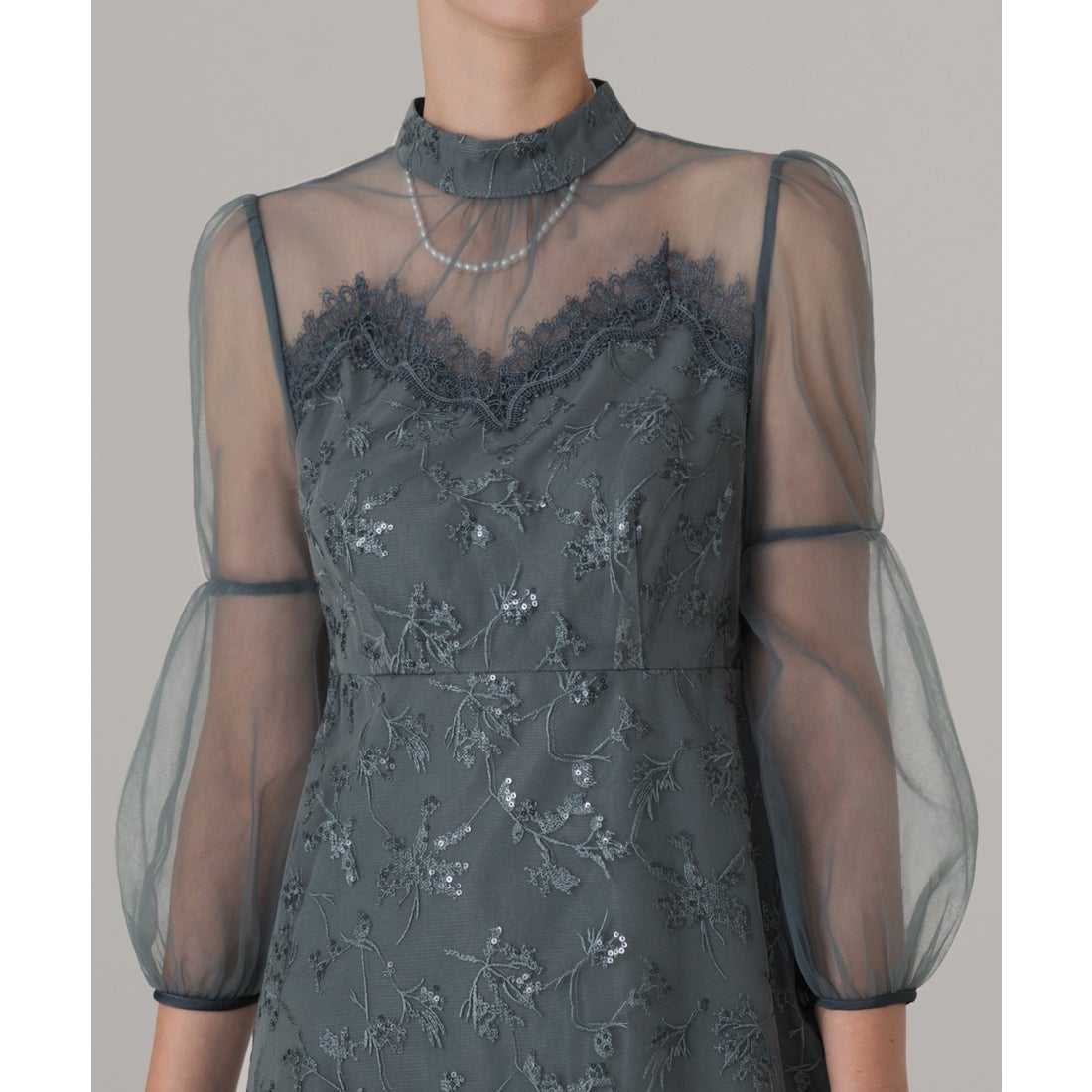 レジャ Leja 花柄刺繍レーススパンコールハートカットAラインドレス