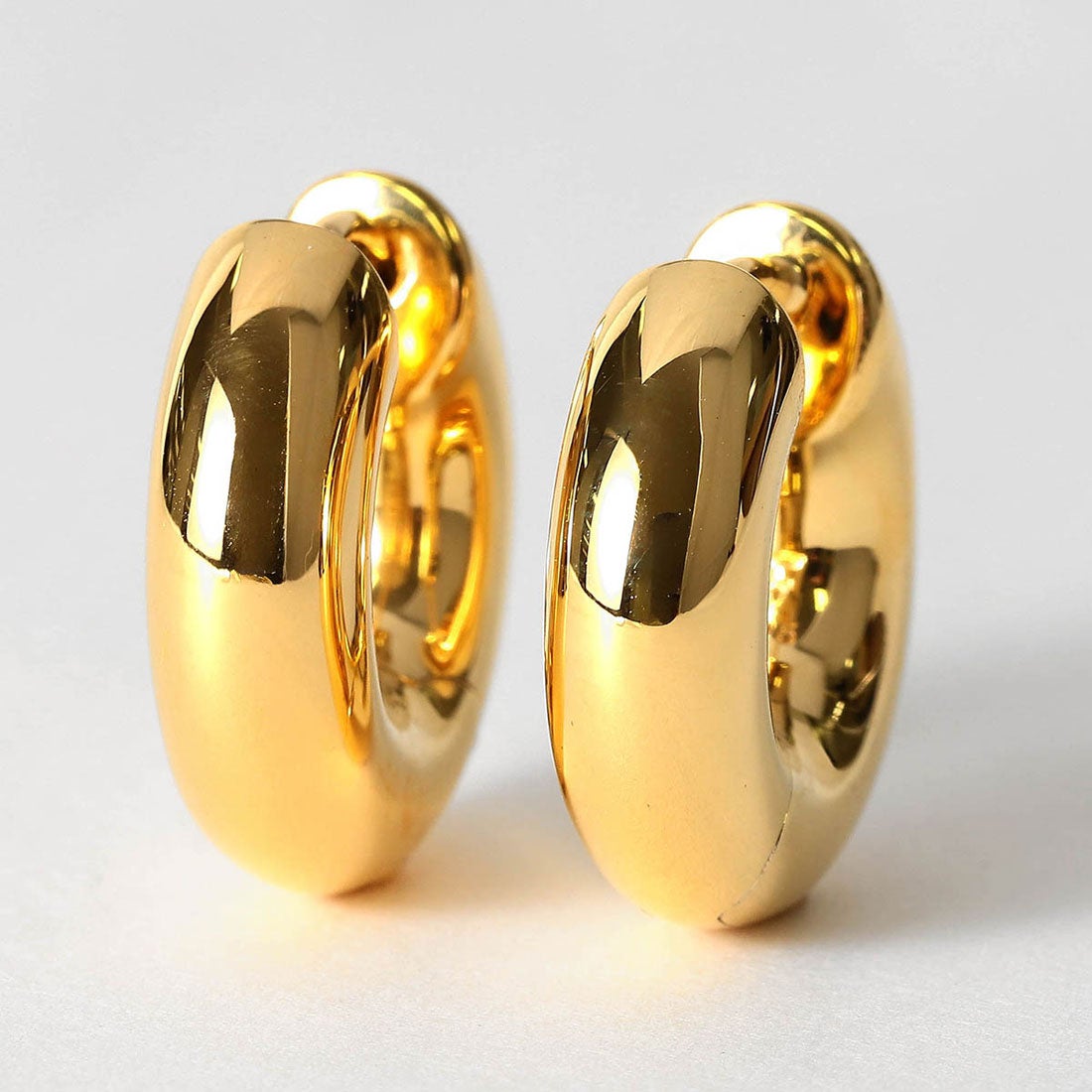 トムウッド TOM WOOD ピアス チャンキー Hoops Small Gold 100154 S925