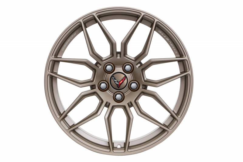 GM Accessories 86506454 - C8 Z06 Corvette 21x13-Inch Forged