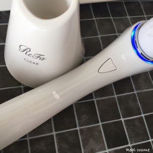 あのReFaから、毛穴汚れもすっきりオフする洗顔ブラシ『リファクリア