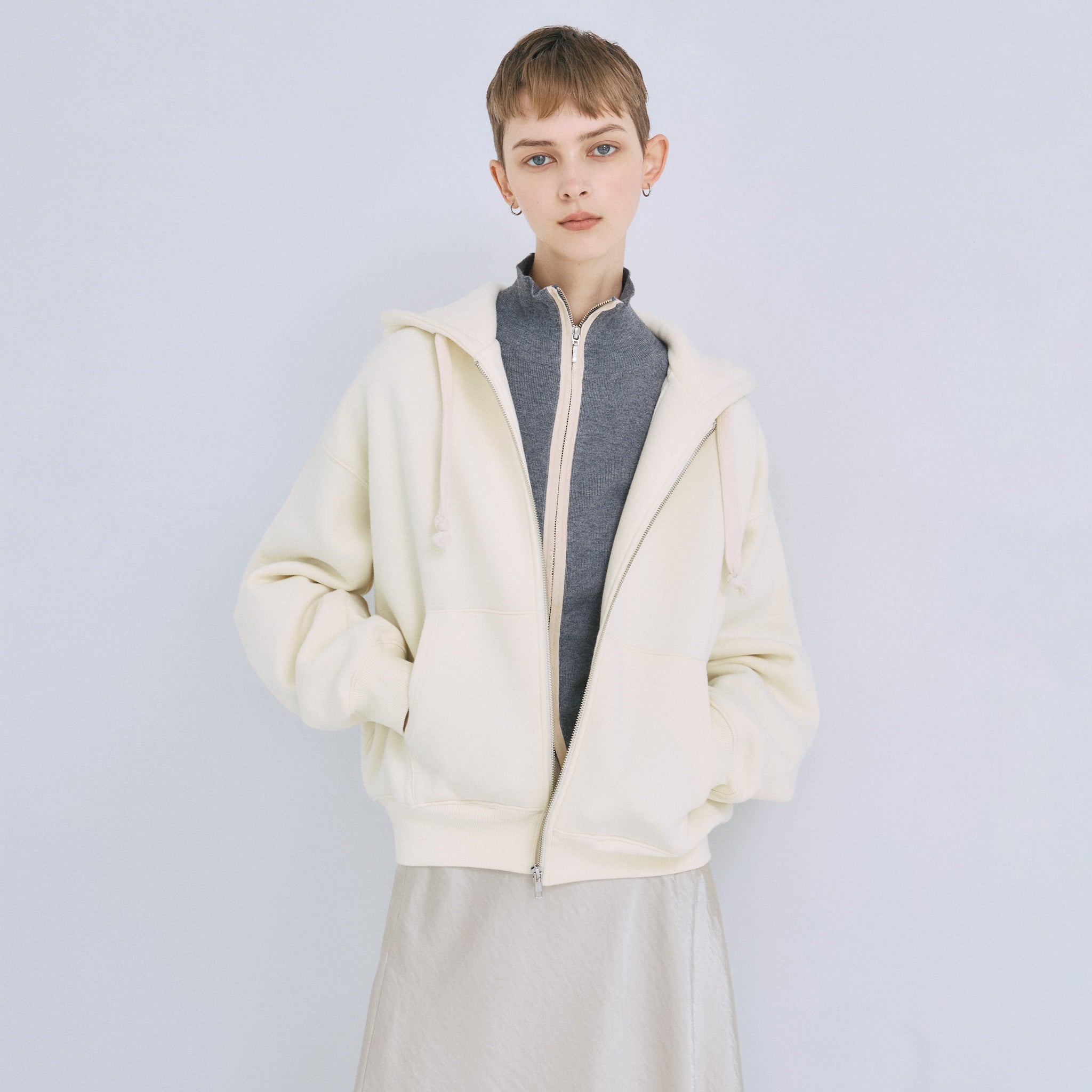 Volume Sweat Zipフーディー