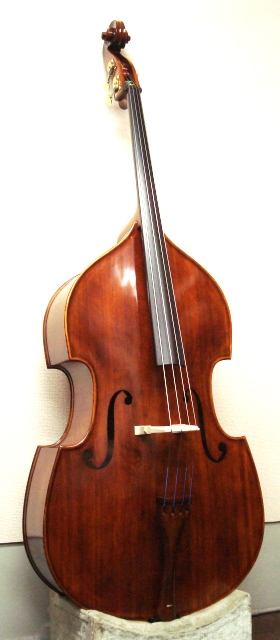 国産コントラバス4弦