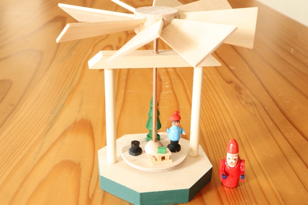 ノイバー ミニピラミッド – ドイツ・ザイフェンの木のおもちゃ seiffen