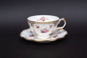 ロイヤル・クラウン・ダービー ロイヤルアントワネット 20cmプレートを