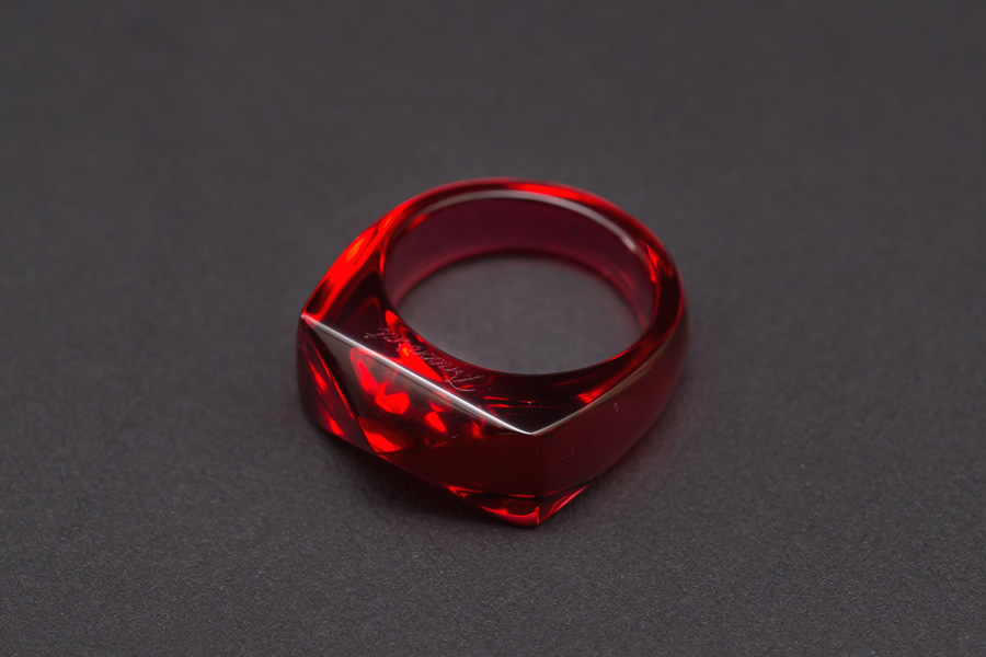 バカラ クリスタル スクエアリング（レッド）を買い取りました