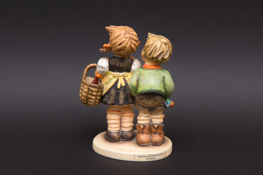 ゲーベル フンメル人形 『To Market（市場に）』を買い取りました