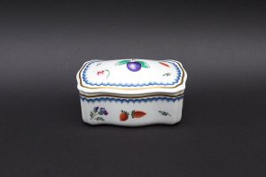 リチャード・ジノリ イタリアンフルーツ 19cmプレートを買い取りました