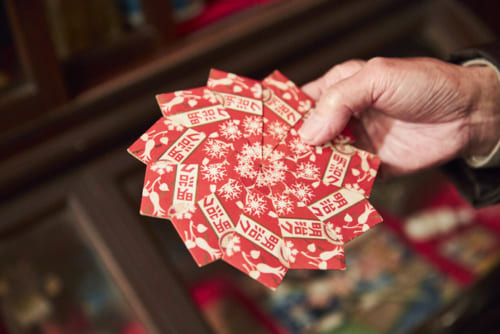 ペロペロ』『あめや瓶』『ニッキ水瓶』｜ブーム到来で数万円!?不揃いが