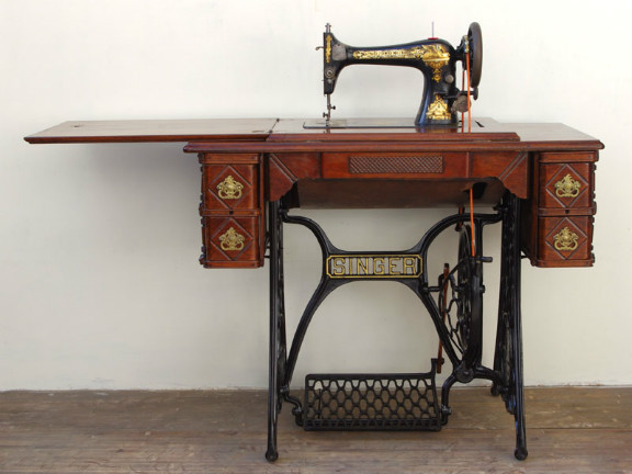 No.311 SINGER 27K 英国シンガー製 豪華足踏みミシン：アンティーク