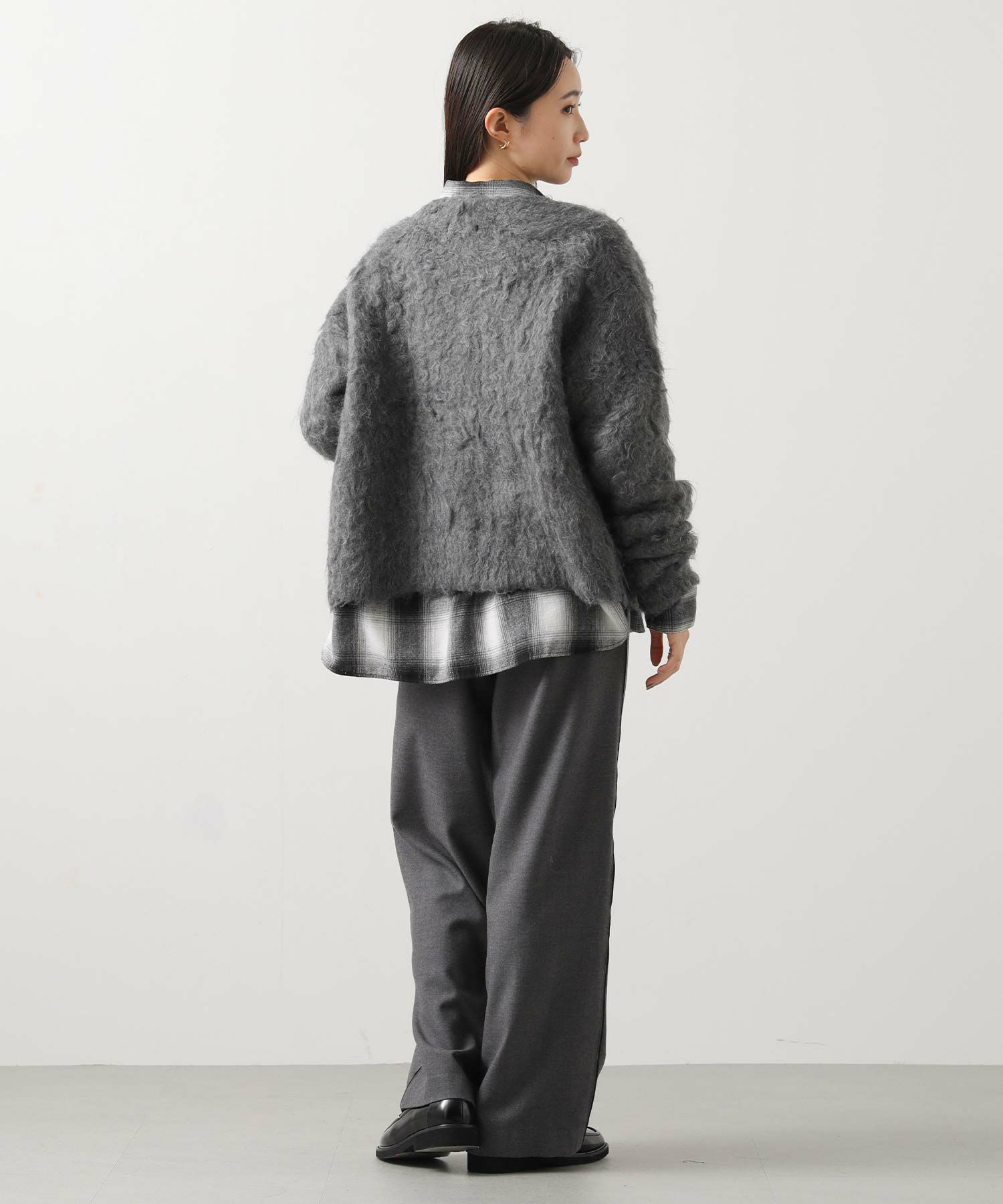 Gready Brilliant【2026年3月10日AM10:00販売終了】シャギーVネック