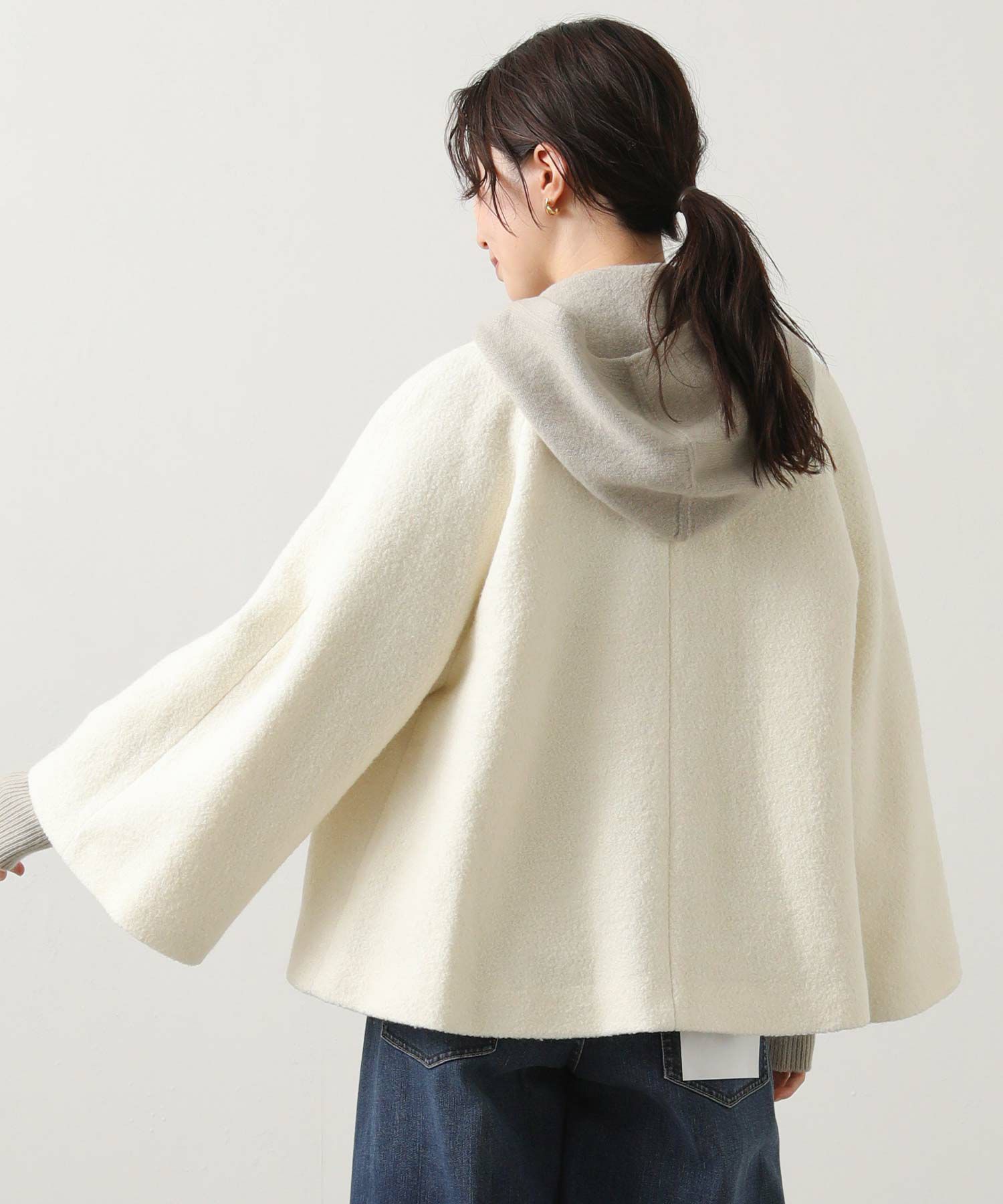 Gready Brilliantブークレケープコート | SEKIMIKI Online