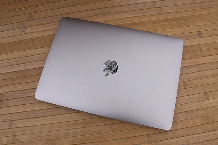 Обзор Macbook Pro 15 (2016) – первый ноутбук Apple с Touch ID и