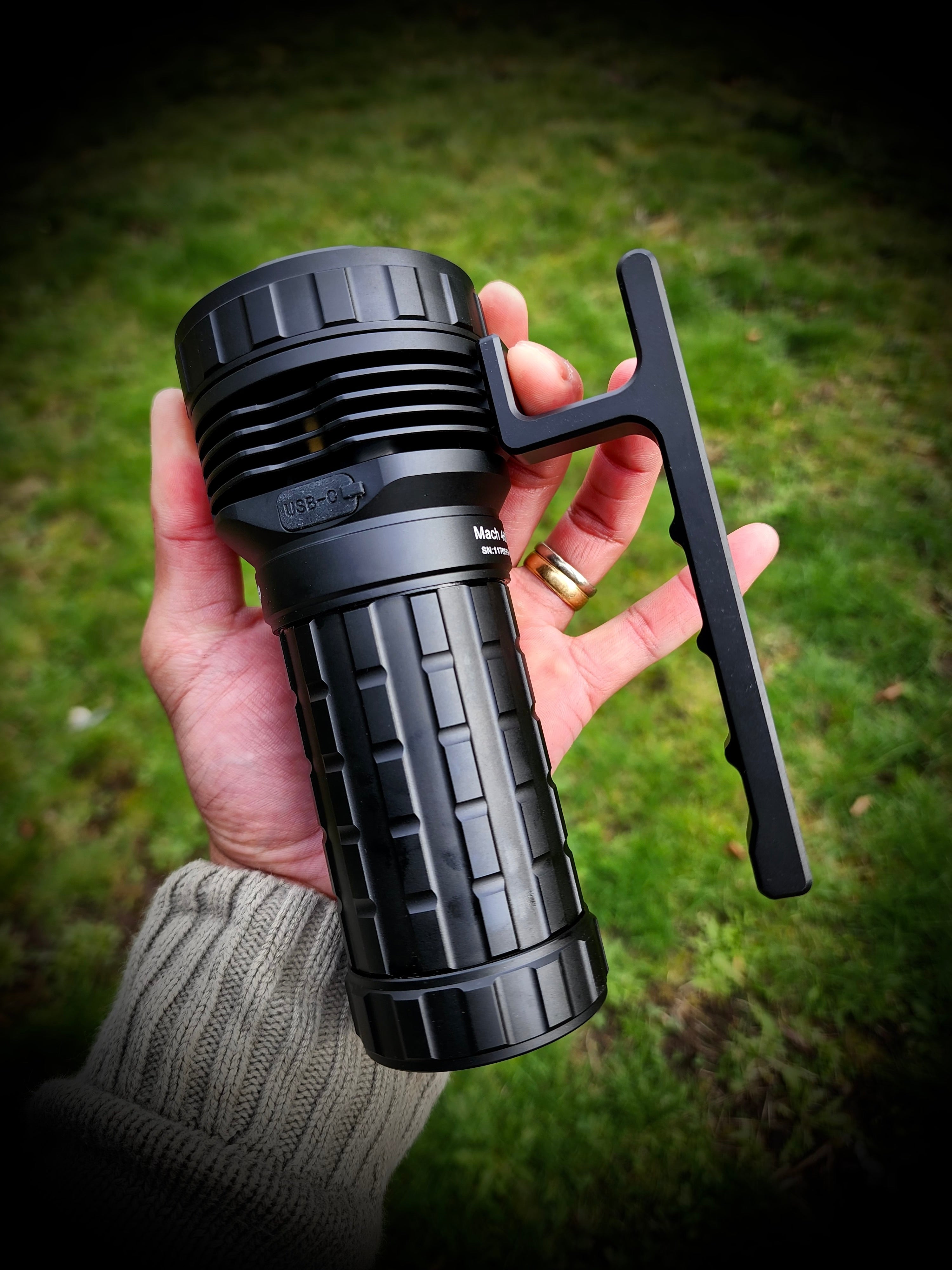 Lumintop MachVN 4695 - 1st 32,000mAh Single Cell R - Sky Lumen