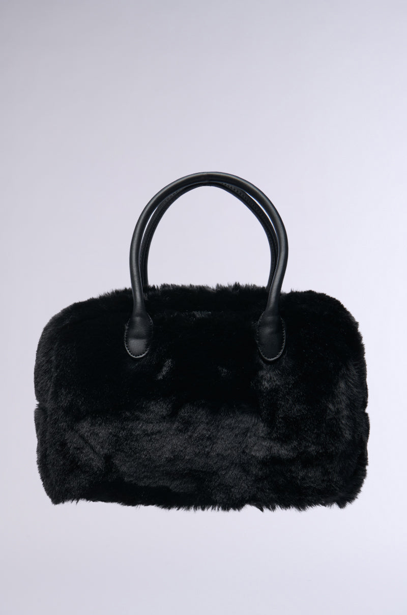 TOO FURRY TO CARE FAUX FUR BAG – AKIRA