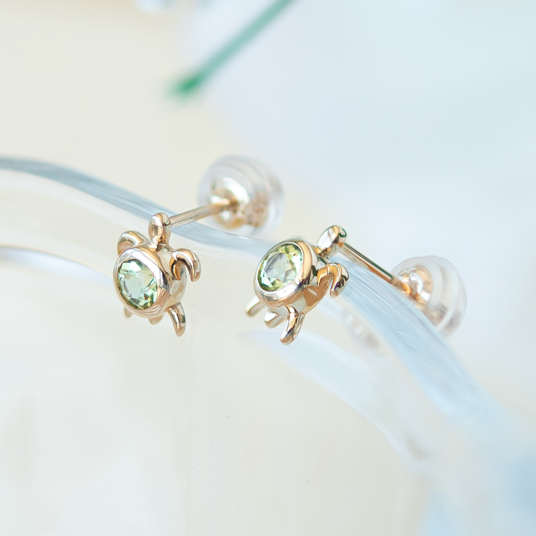 ピアス K10イエローゴールド ペリドット アクセサリーPePe オンライン