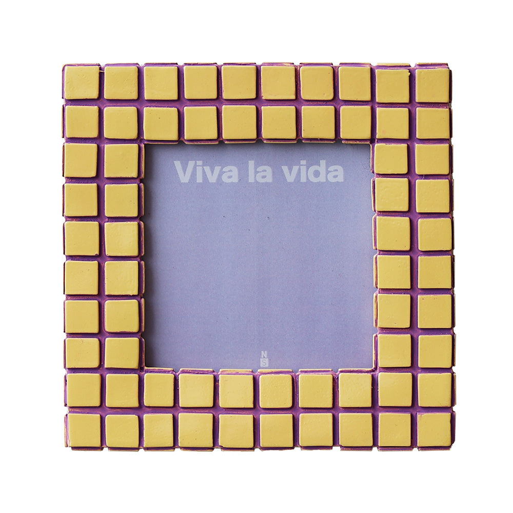 色彩の調和が美しいタイル風フレーム MEX（エムイーエックス） – MAG