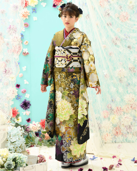 モダン振袖（金彩と牡丹／ゴールドモスグリーン）20020 | おりえん