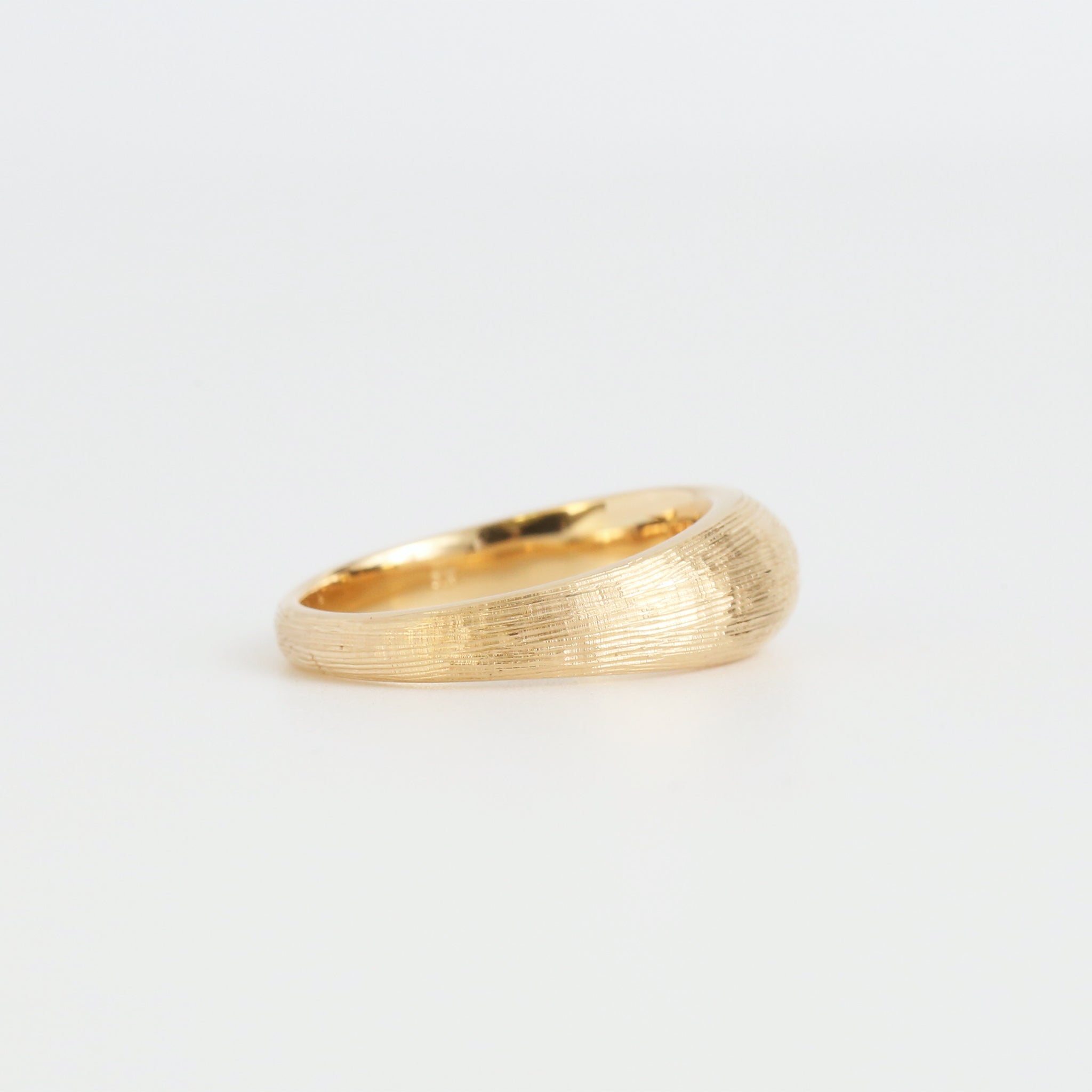 Valentino Ring – AVARON