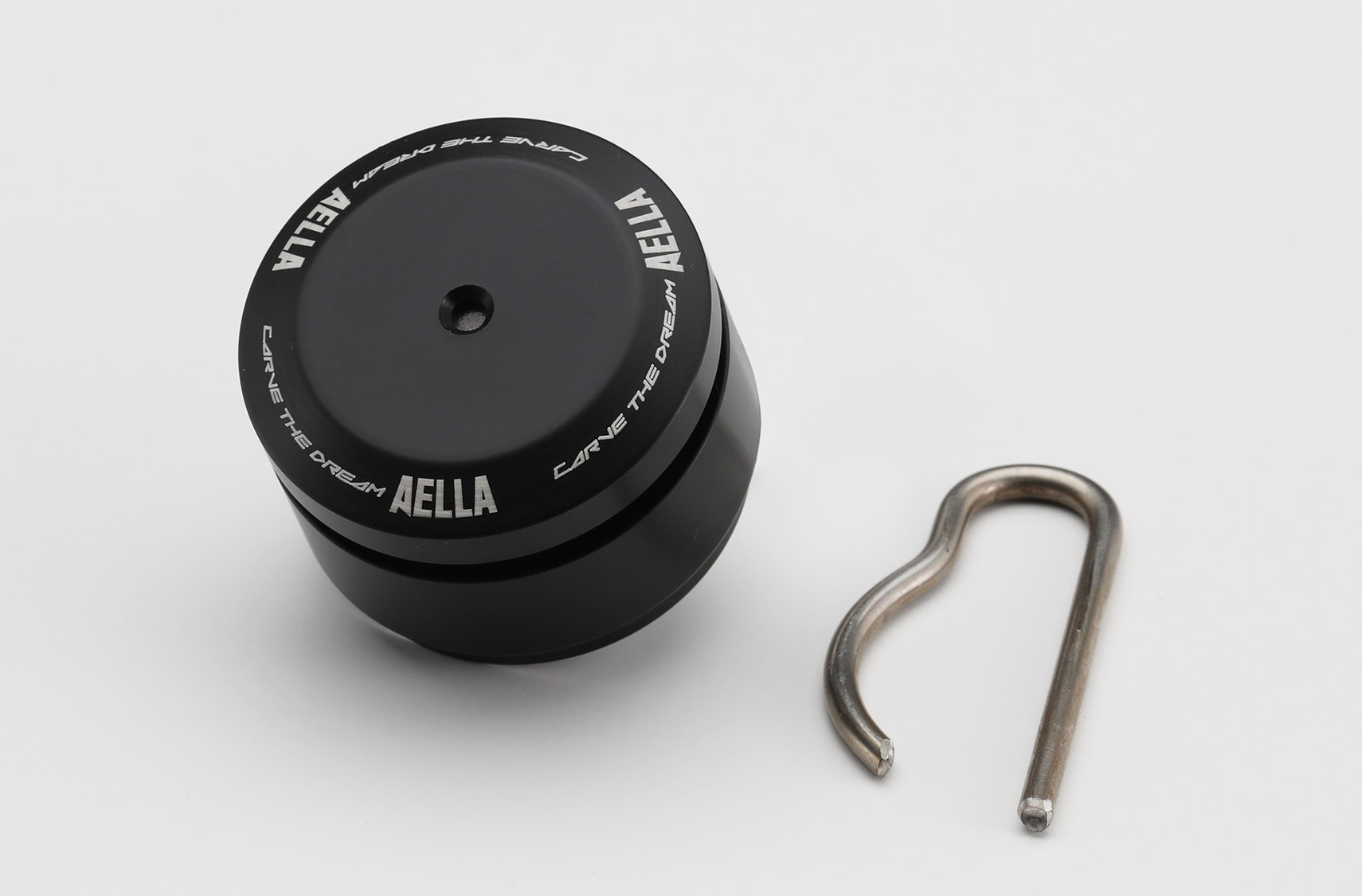 リアアクスルナットカバー(Kawasaki Z900/Z900RS/Z650RS) | AELLA