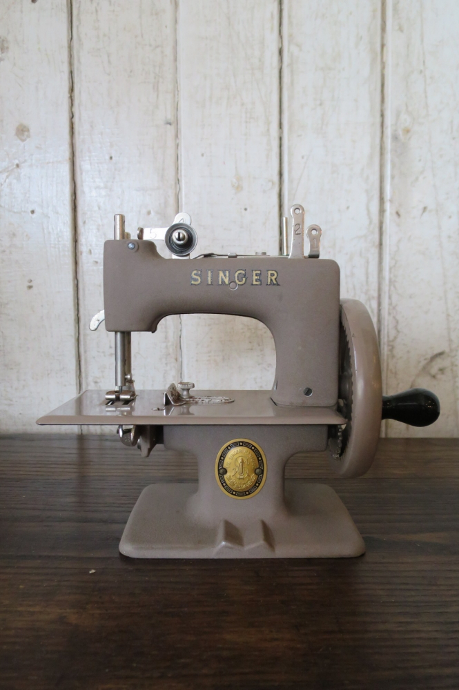 アンティーク トイミシン SINGER シンガー SEWHANDY MODEL NO.20