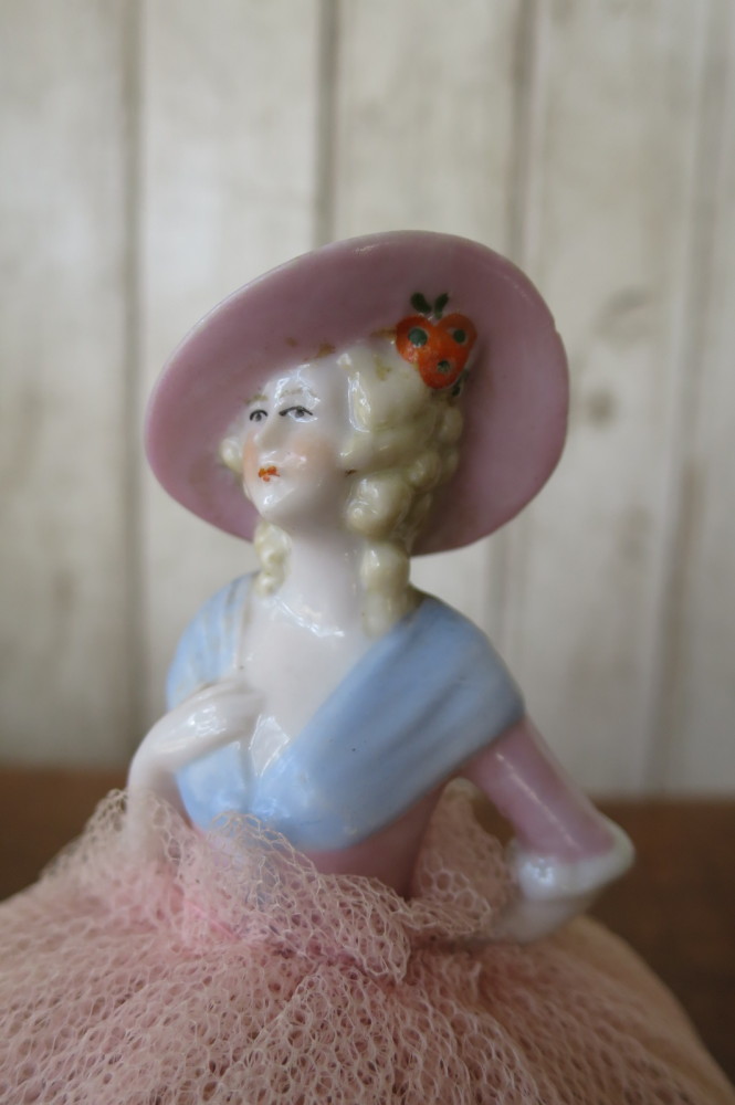 ze-2041 ハーフドール ピンクッション | antiques-educo online shop