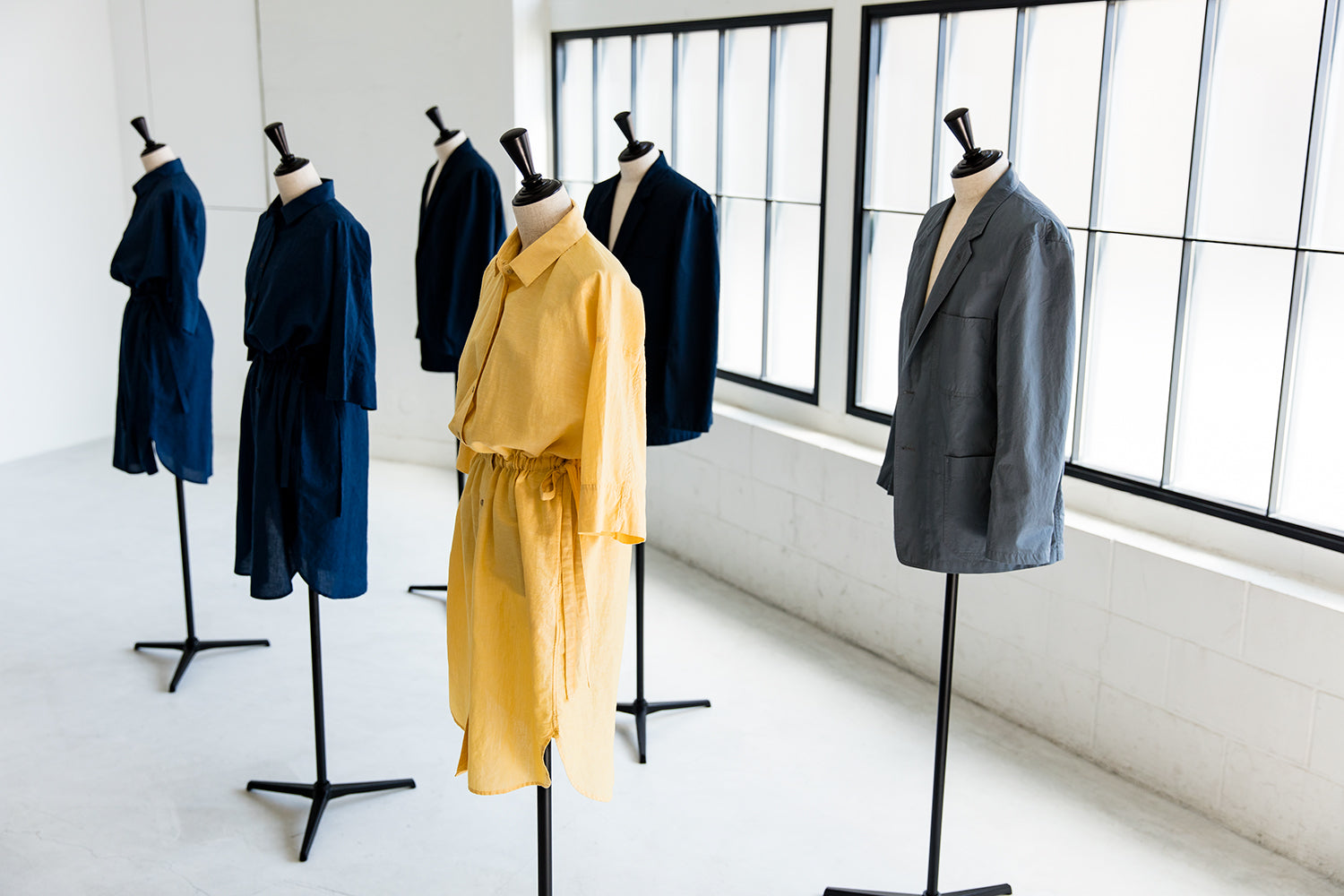 レディース 全身 トルソー 腕なし｜おしゃれな什器の企画・製造・販売