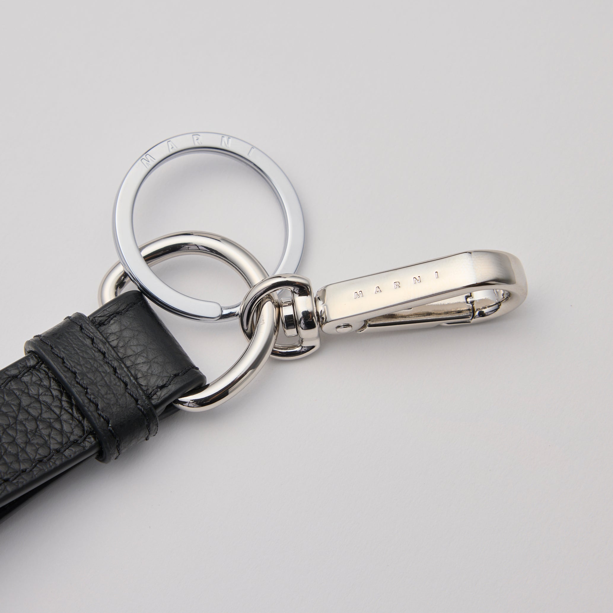 マルニ】レザーキーリング – GQ SHOP