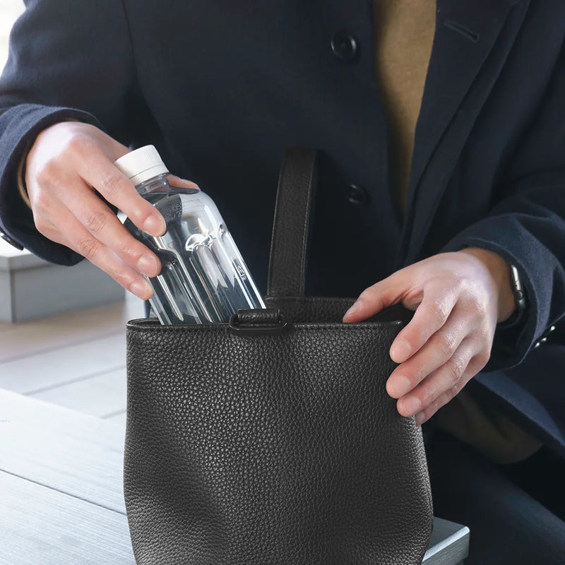 巾着レザーバッグ ブラック – HushTug