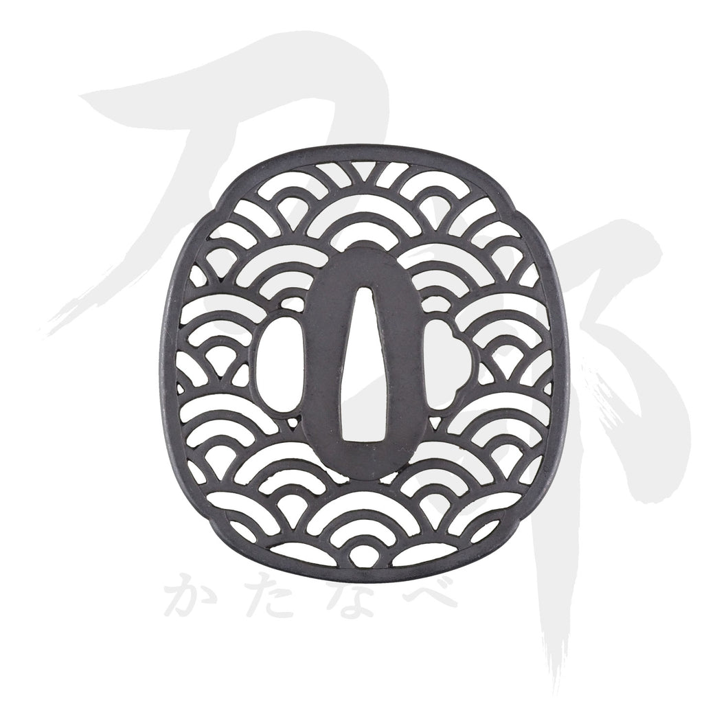 鉄地 青海波透図鍔｜現代物金具の販売 刀部 かたなべ – 刀部オンライン