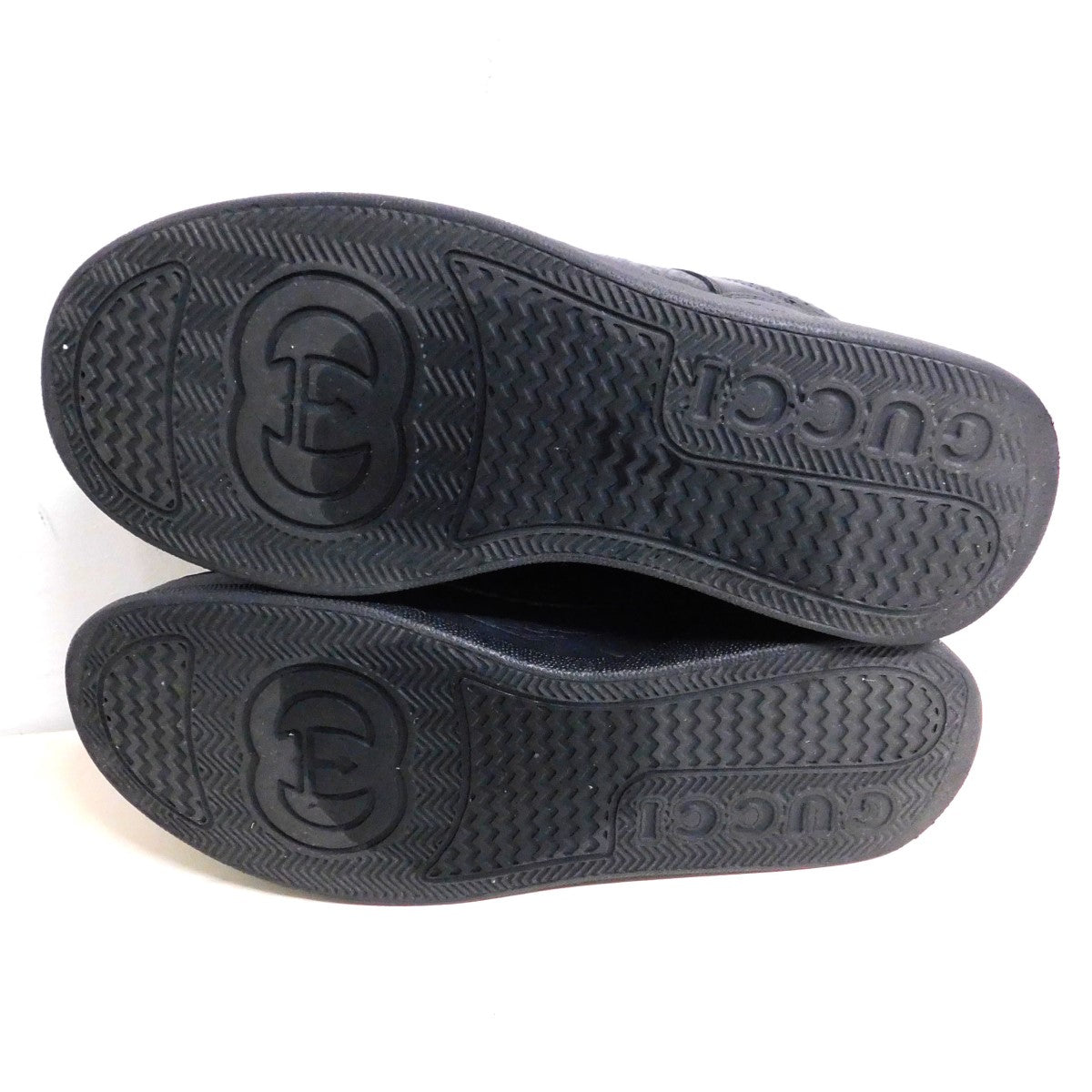 GUCCI(グッチ) GGエンボスローカットスニーカー 669582 669582