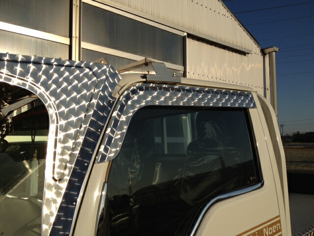 楽天市場】いすゞ2t 07エルフ標準巾 ローキャブ フロントバイザー（N