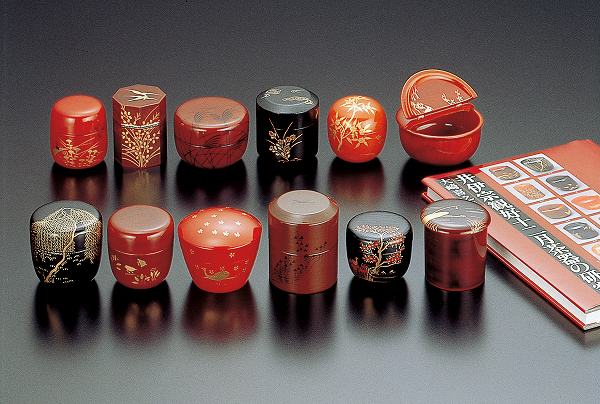 楽天市場】【茶道具】井伊宗観好 12ヶ月棗中棗 中村宗悦作（桐箱