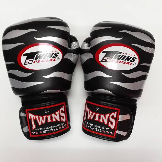 楽天市場】TWINS SPECIAL ボクシンググローブ 16oz Z黒銀 /ボクシング