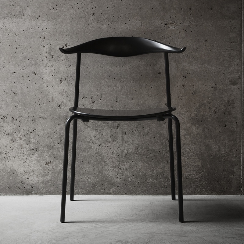 CH88T チェア (樹種 / 塗装オーク材：オイル仕上げ 脚ブラック脚