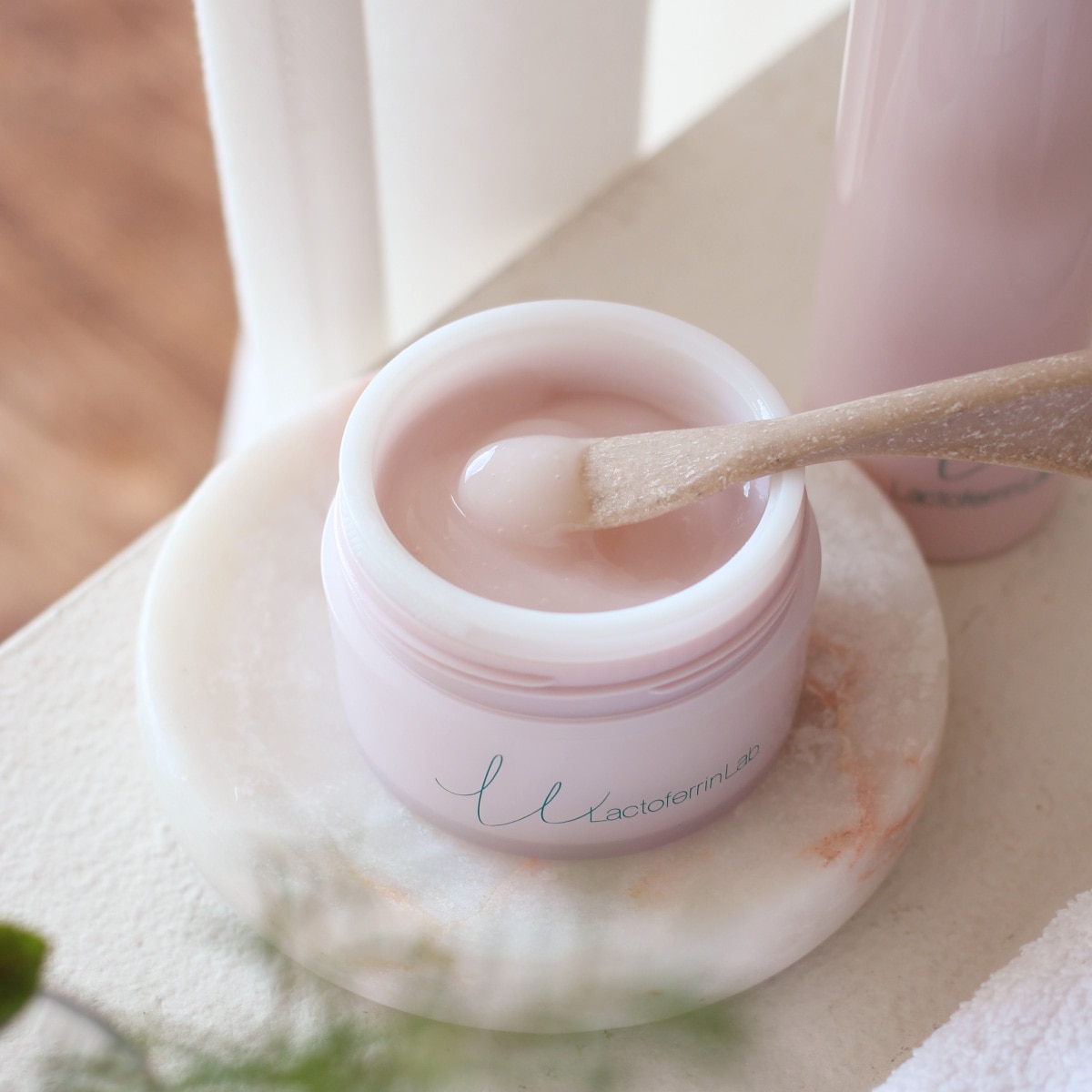 サラヤ｜ラクトフェリン ラボ モイストリフト ジェルセラム 専用