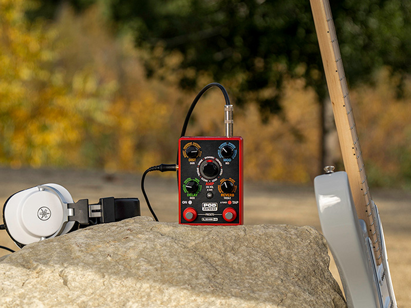 Line 6 POD Express Guitar Red Lightweight Guitar Amp and Effects