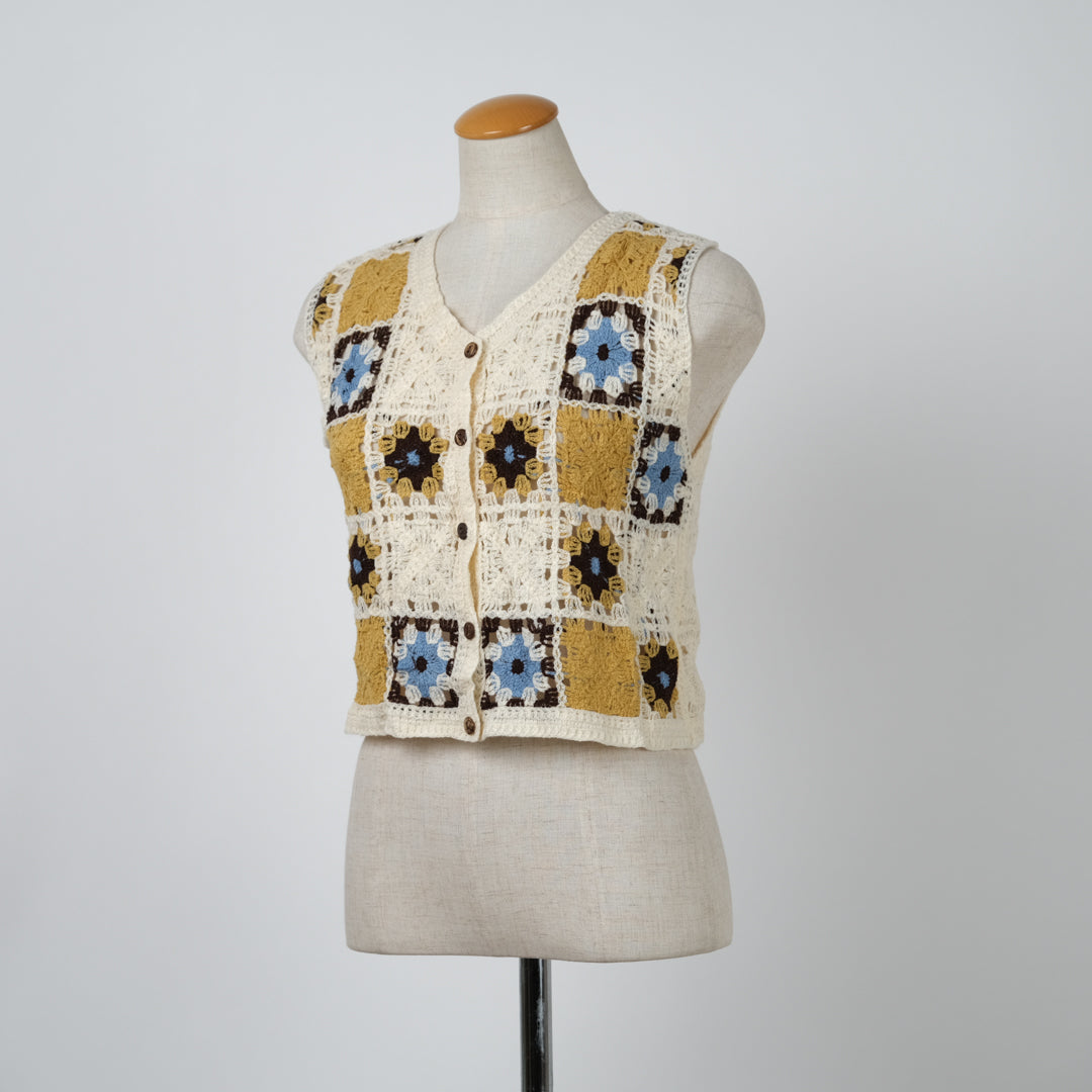 パッチワーク風ベスト – to blossom