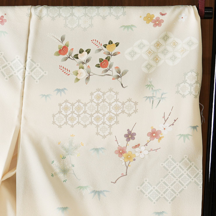 仮絵羽仕立て訪問着 オーダー 東レシルック 訪問着 枝梅に橘 (白練色