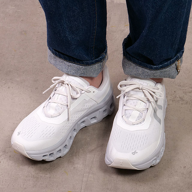 On（オン） スニーカー クラウドモンスター 61.97649 SS25 W